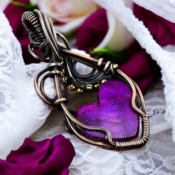 Purple Fire Labradorite Heart Pendant Necklace – Copper Wire Wrapped Handmade - Picture 5 of 16